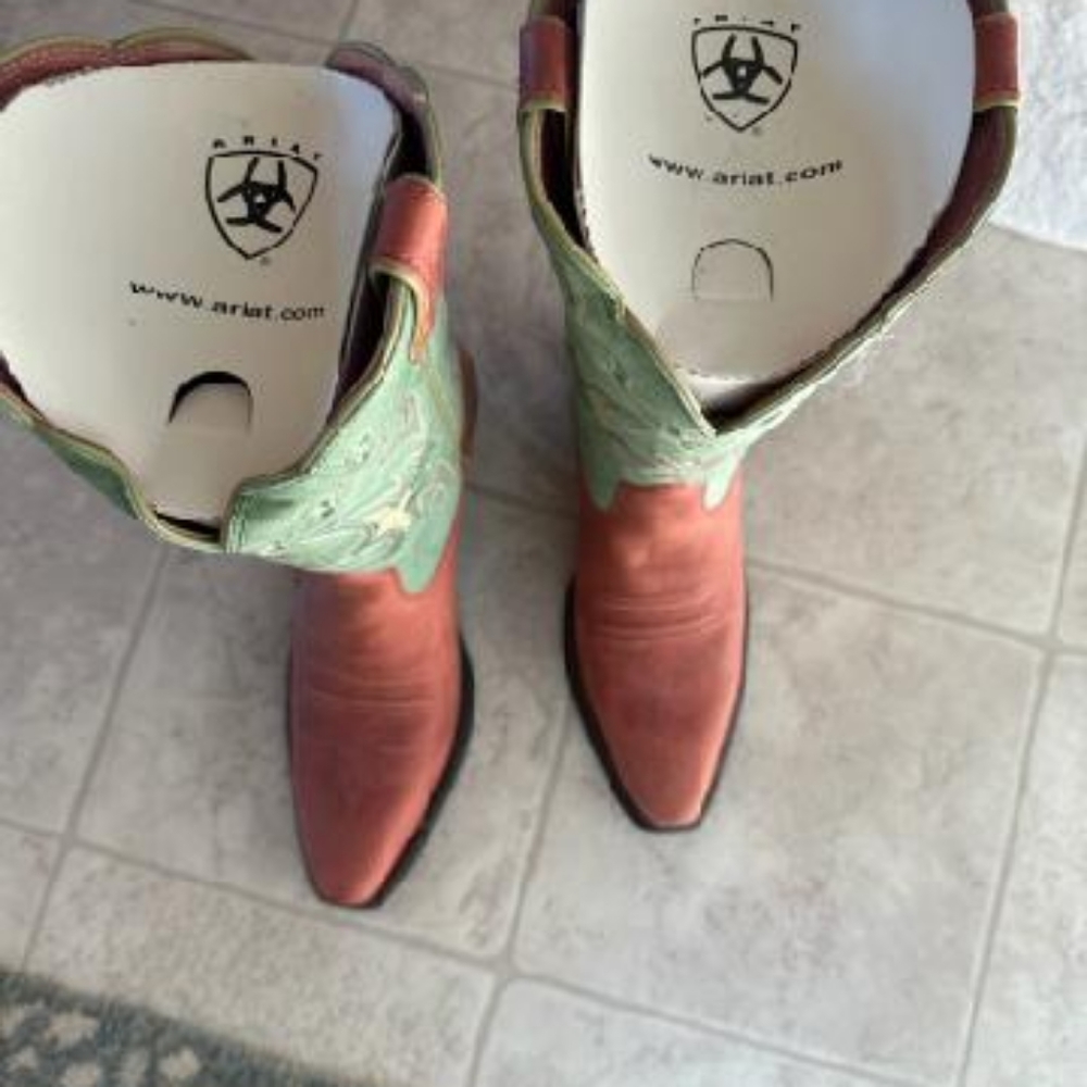 [BRAND NEW] Ariat Women’s Cowboy Boots